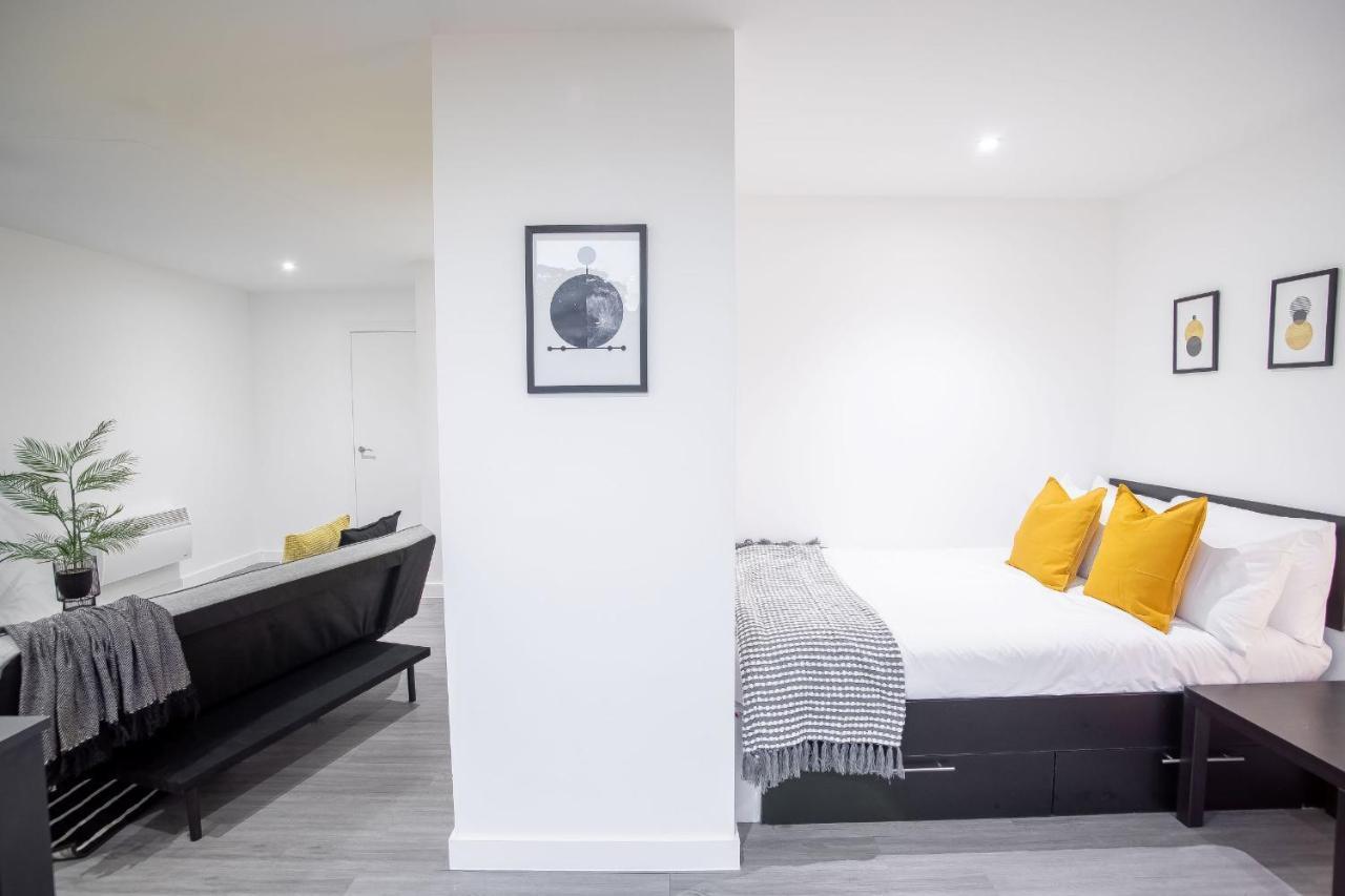 Royal Riverside Apartments Sheffield Centre - Opulent Living エクステリア 写真